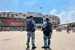 Московские росгвардейцы обеспечили безопасность проведения матча Суперкубка России по футболу среди женщин  